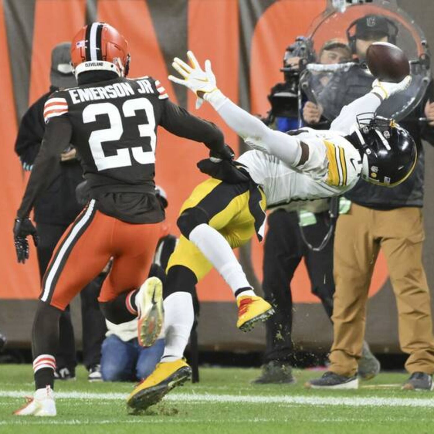 JD TALKIN SPORTS #1115