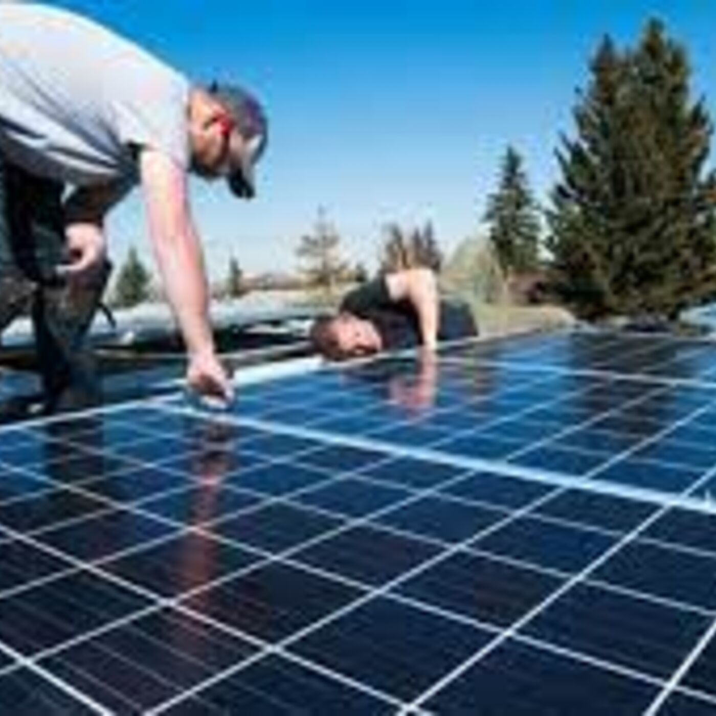 Homeowner’s Guide to Maintenance on Solar Panels