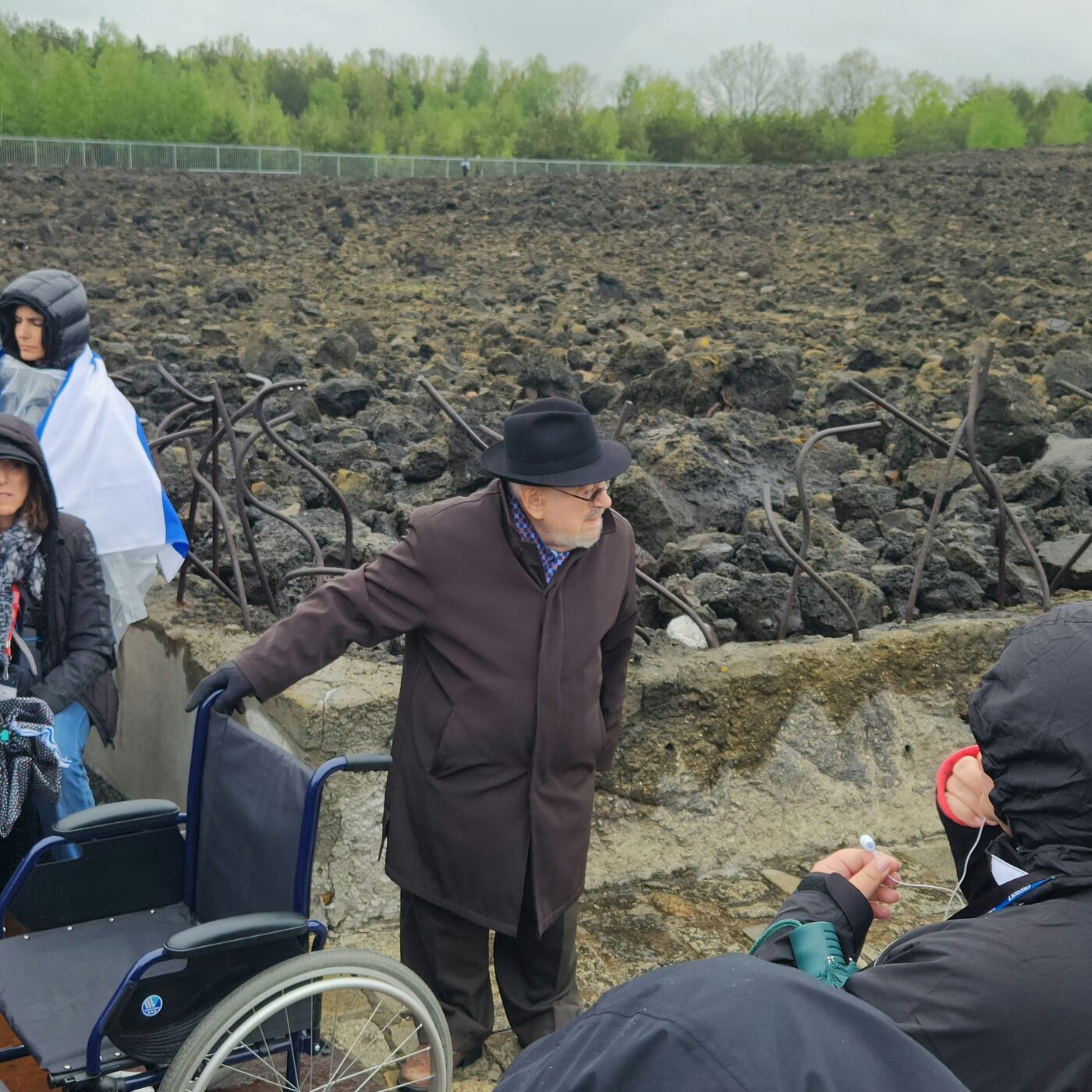 2711 Daily Torah Schmooze