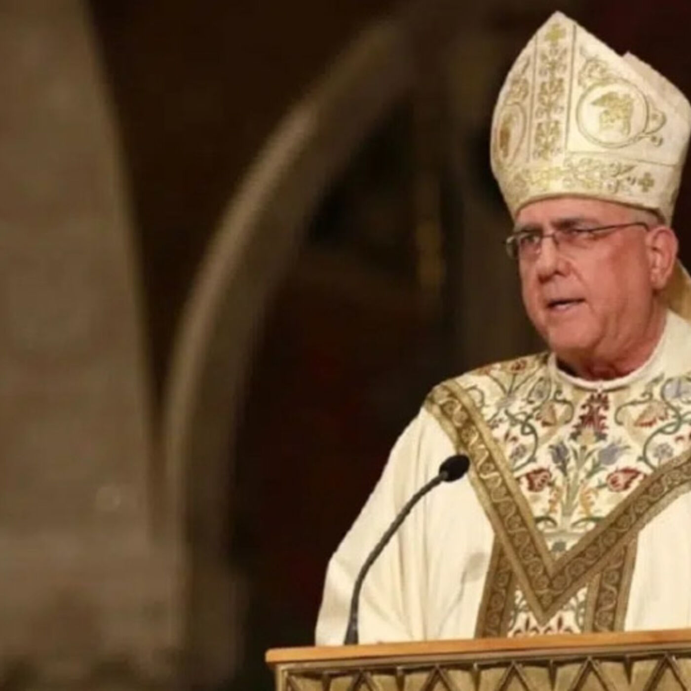 Perspectiva Católica 39: Arzobispo CRITICA Que el Papa Francisco Apoye A Gobernantes Abortistas  / Luis Roman