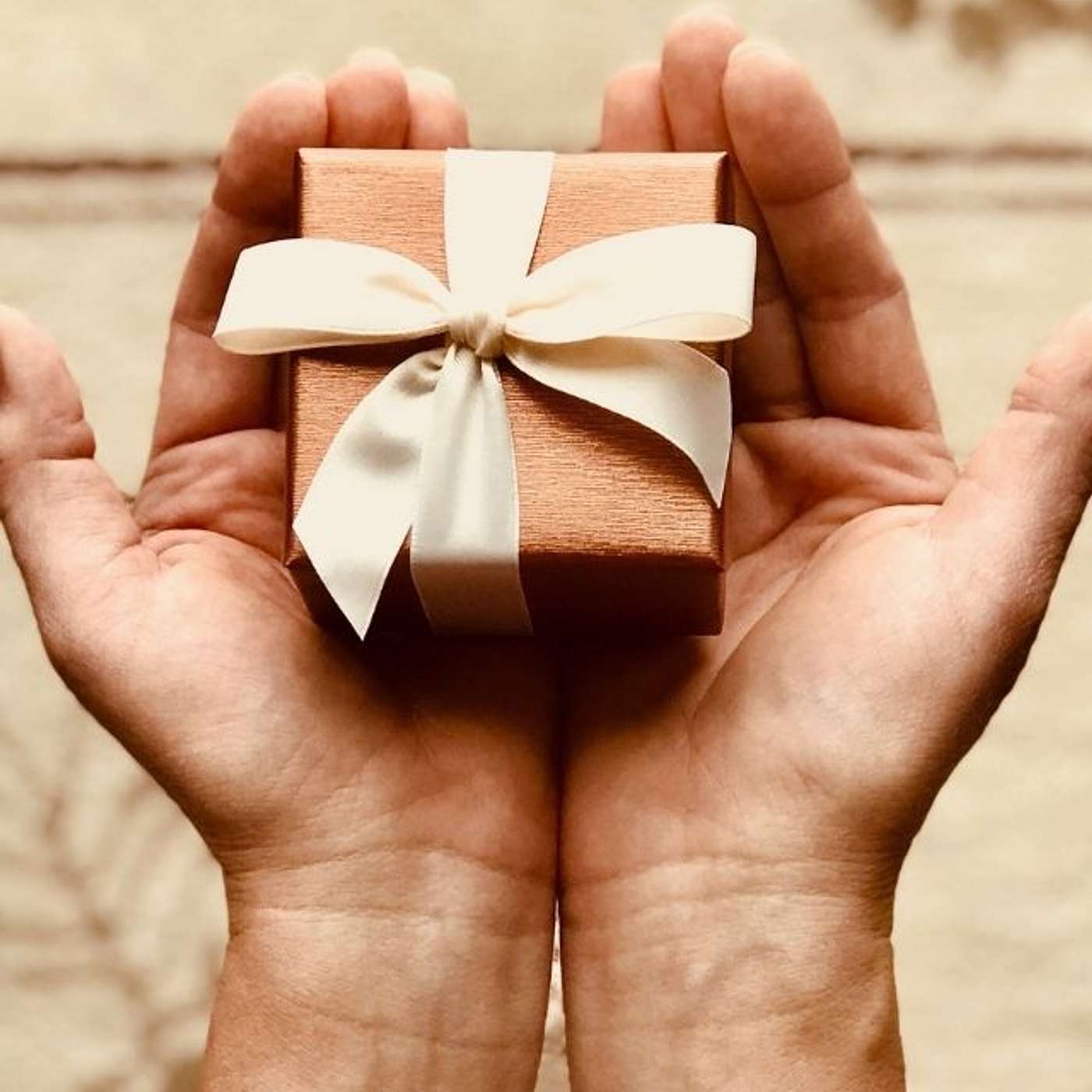 Episode 1398 - The GREATEST Present you can give is...