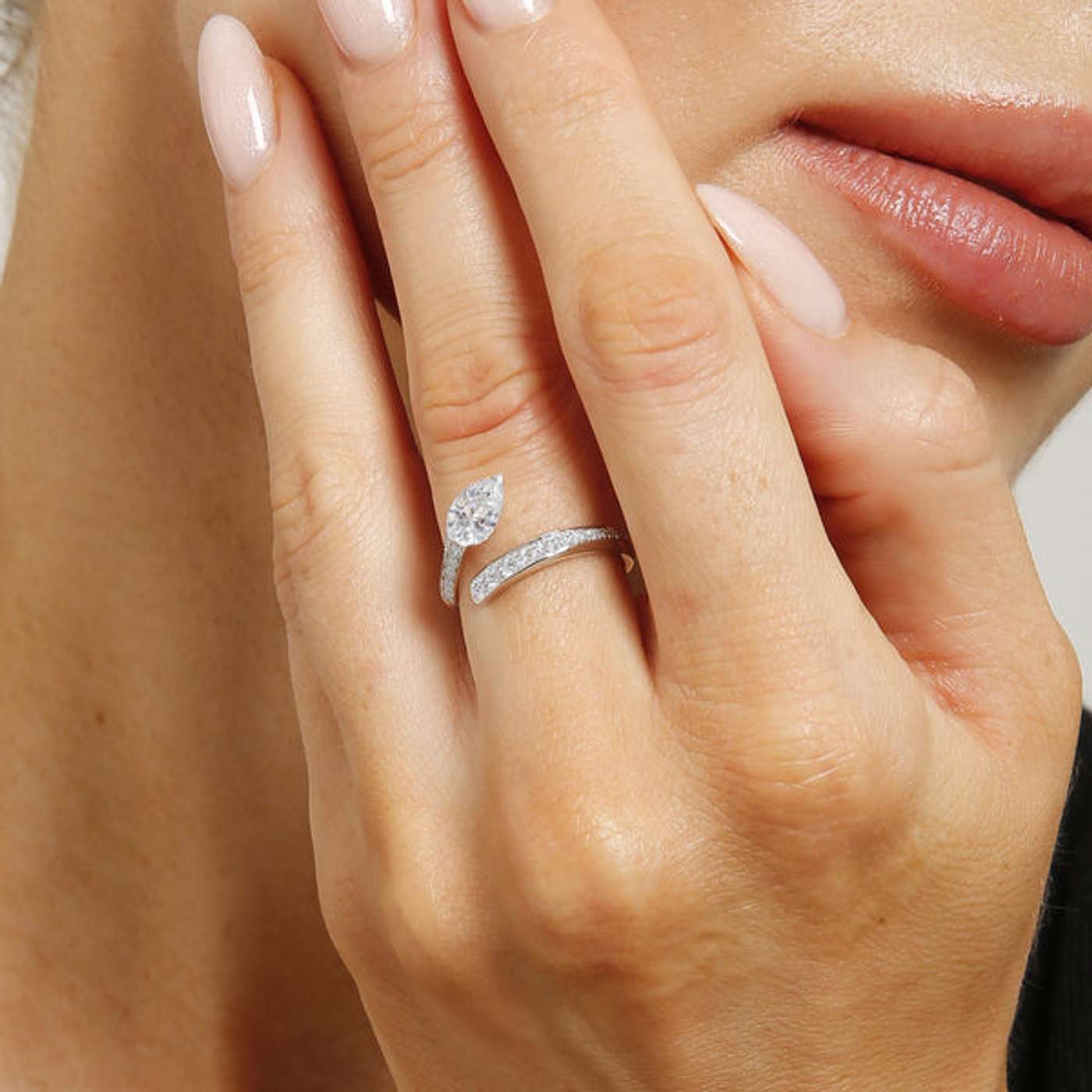 Effortless Style with Lab-Grown Diamond Necklaces and Rings