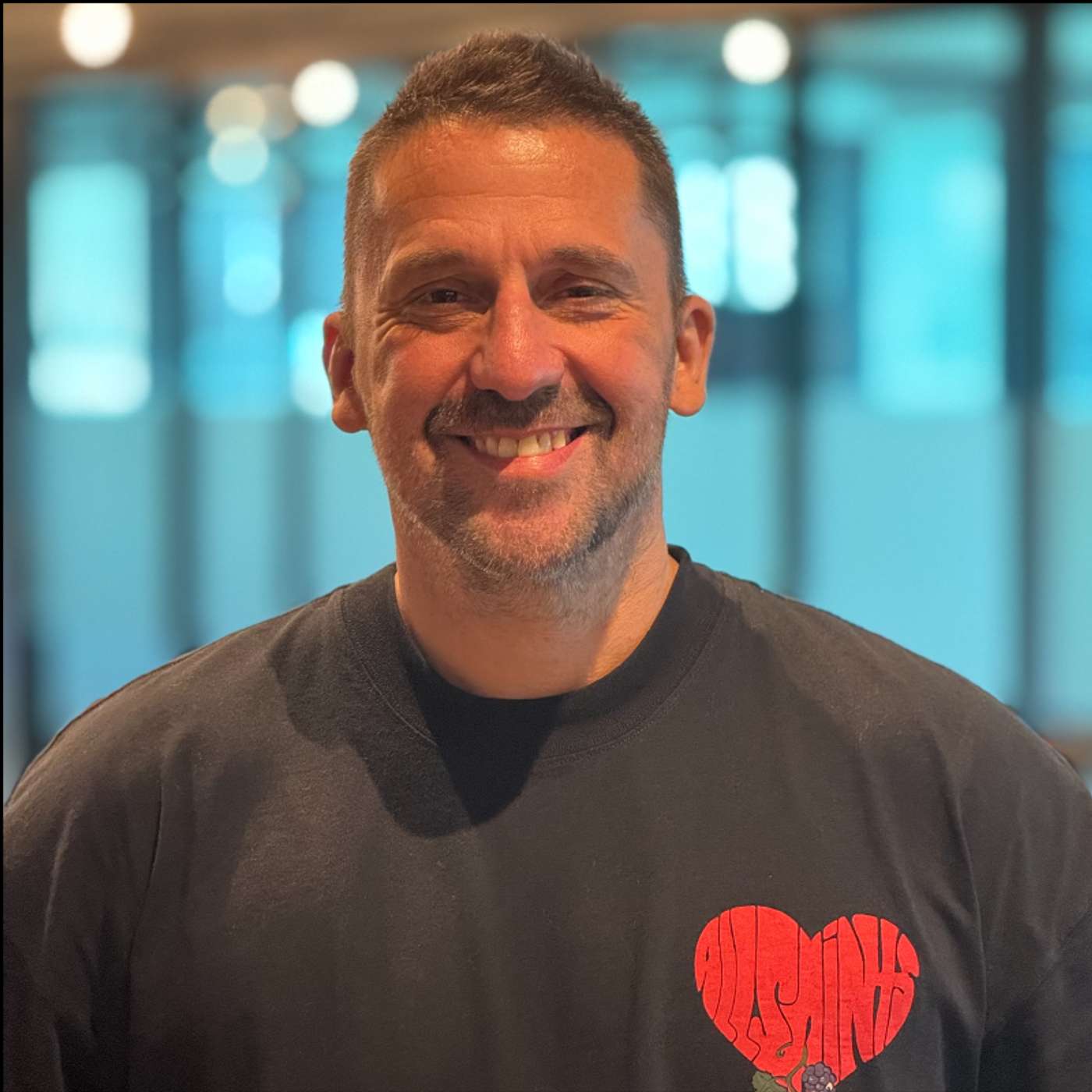 25,000 Competitors. 350 Million People: James Ward on Scaling Leadership R2R in the US 25,000 Competitors. 350 Million People: James Ward on Scaling Leadership R2R in the US