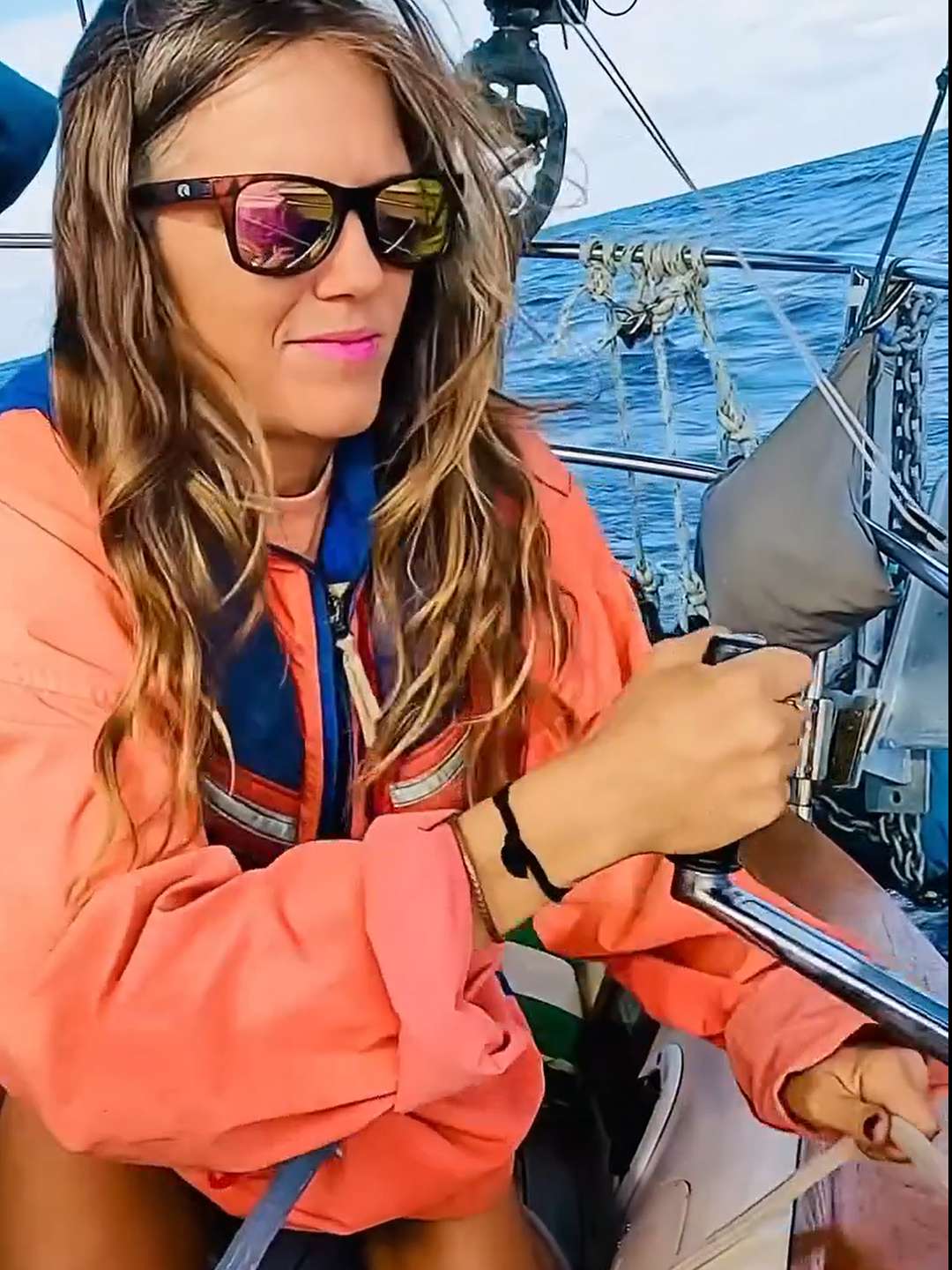 Olivia Wyatt of SV Juniper | @wildernessofwaves.com