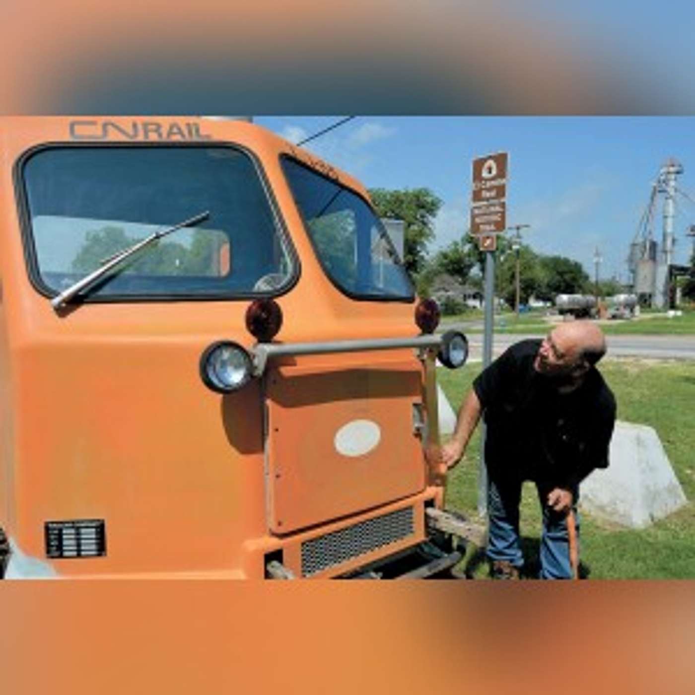 Train enthusiasts gather in Floresville episode artwork
