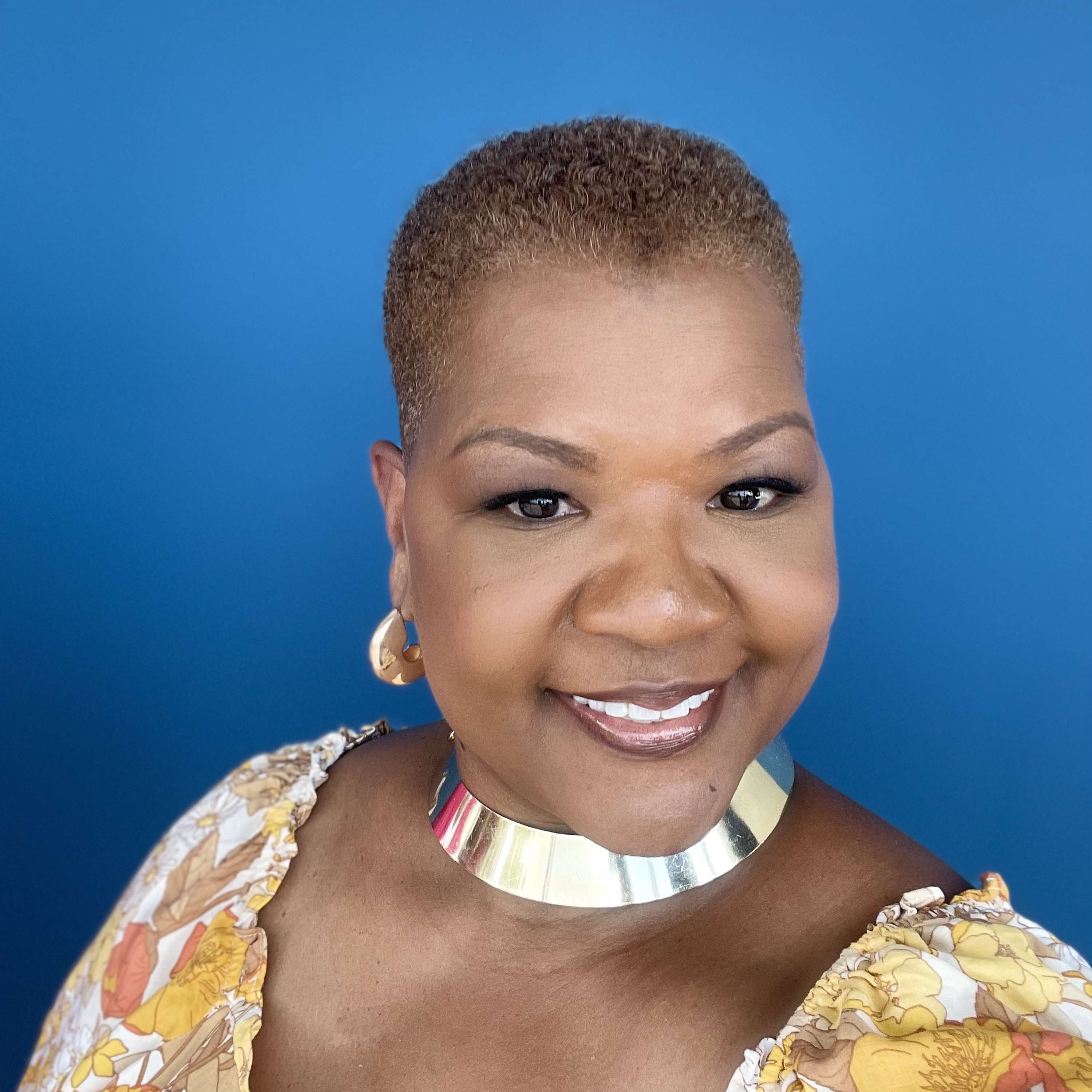 GIRLFRIEND'S COUCH with Sandra High Your Inner Beauty Coach