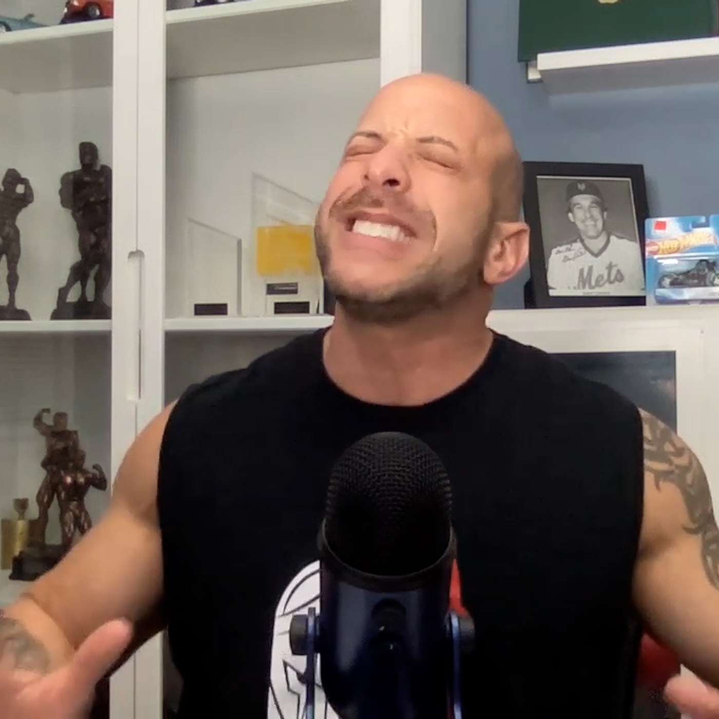 Guess Who's ANNOYING ME NOW??? Do You Know People Who CLAIM to be PERSONAL BODYBUILDING TRAINERS When They're NOT? Tips on ? to ASK episode artwork