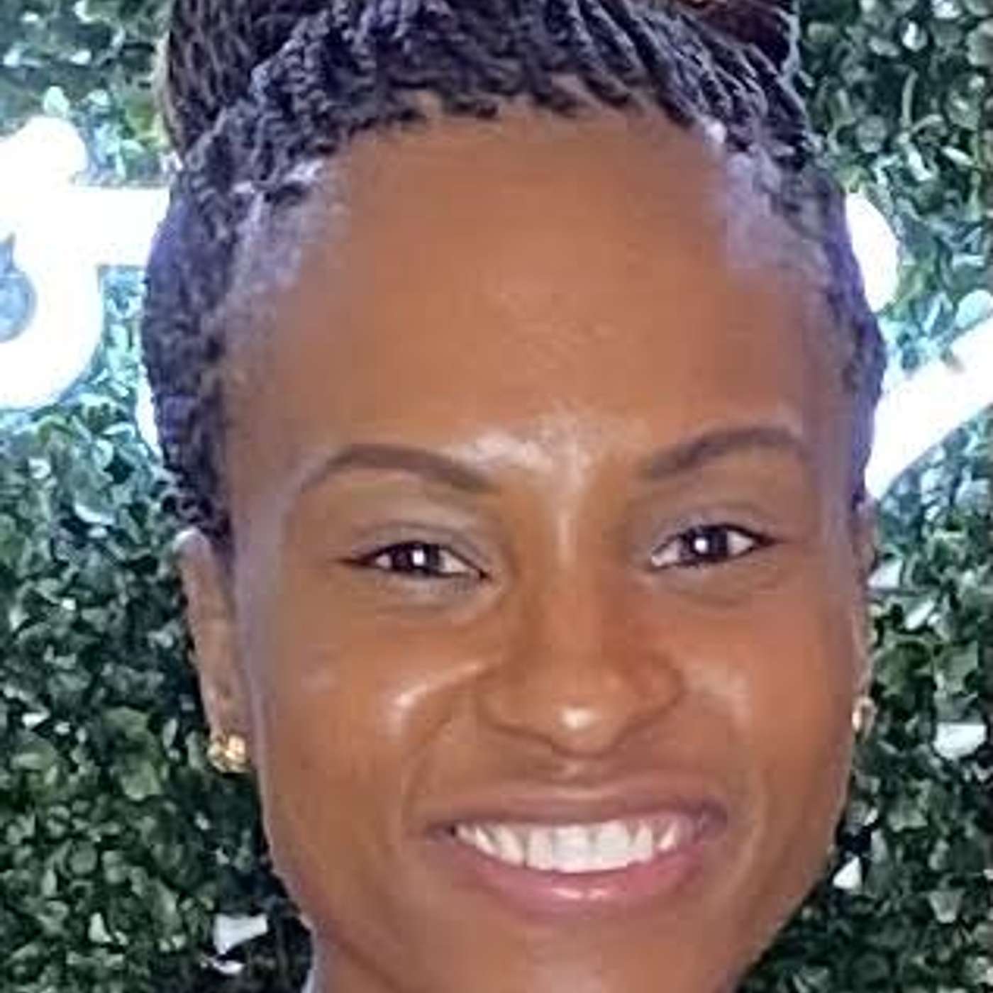 E40: Makia Wallace
