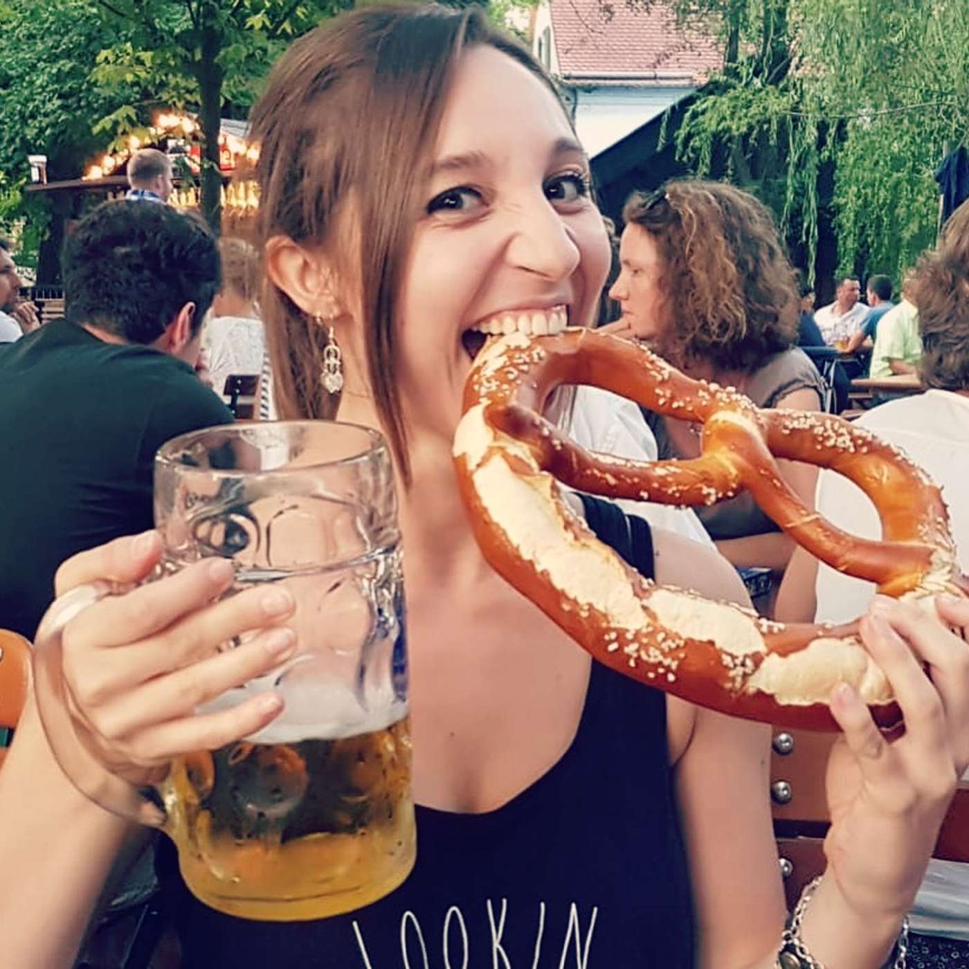 22. Turning your expat life into a job  - with Feli from Germany episode artwork