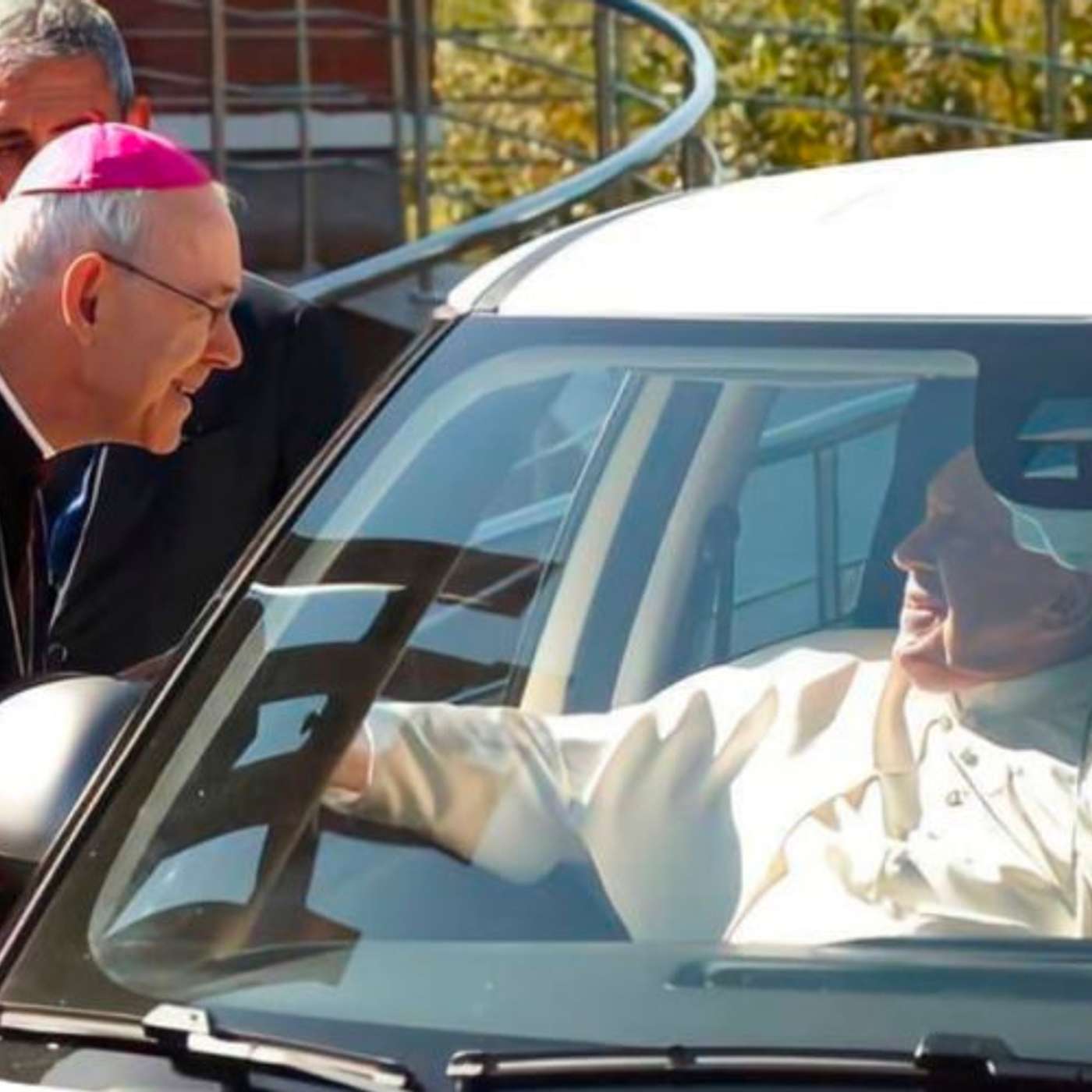 Episodio 712: OBISPOS Sacerdotes Señalan Al PAPA FRANCISCO El ERROR De Su DOCTRINA Sobre La EUCARISTÍA /Luis Roman episode artwork