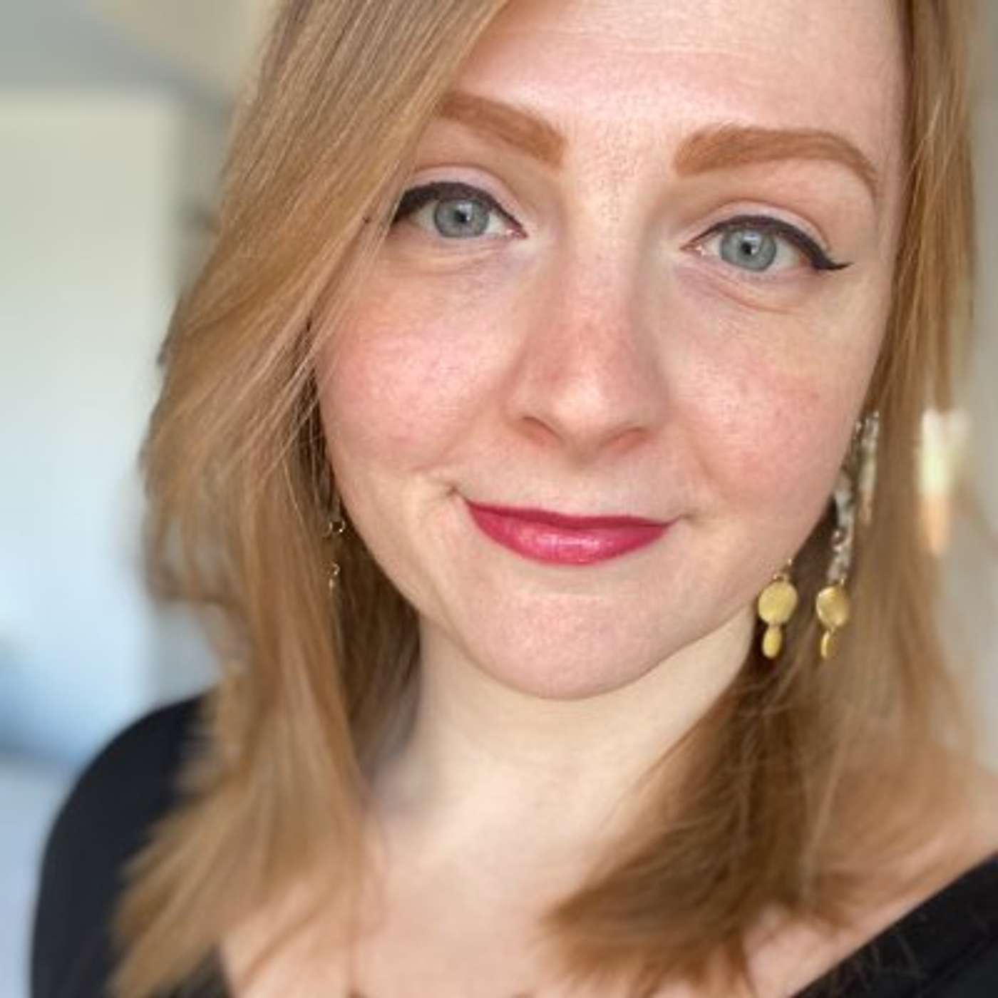 Bonus Episode - Kirsti MacKenzie (Host: Jillian Luft)