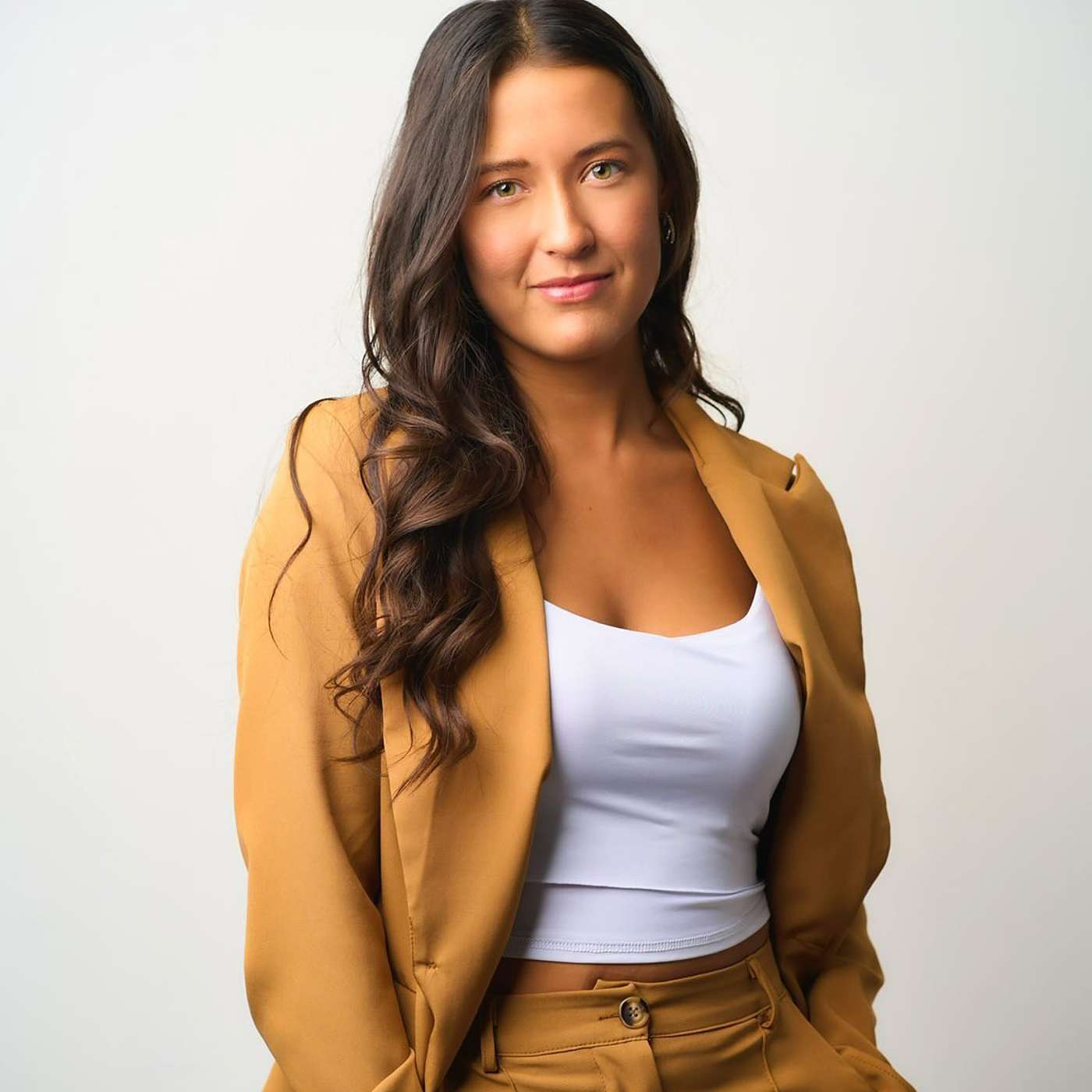 S1 E17 How Clara Runs her Domestic Abuse Non Profit – with Clara Baldwin