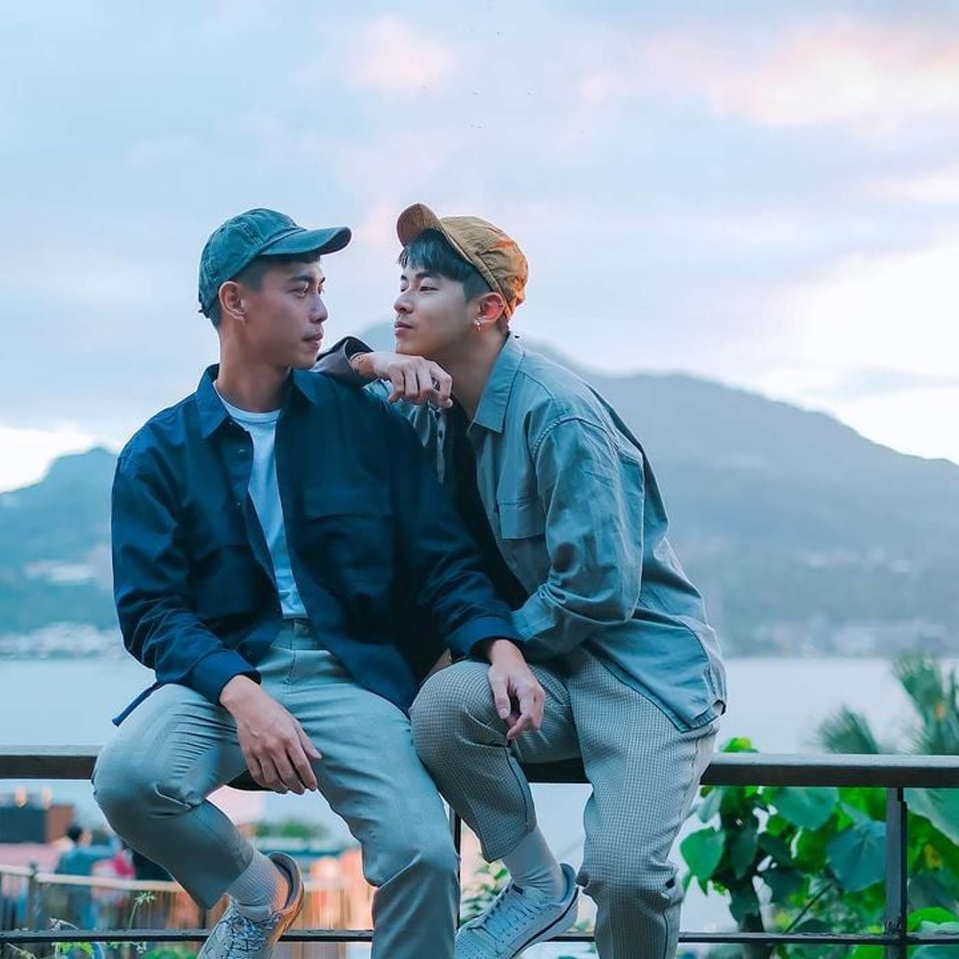 Loving way: Tình yêu mùa covid Loving way: Tình yêu mùa covid