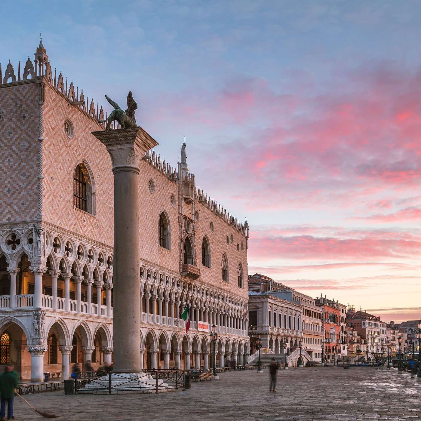TE Talks! History, Travel, and All Things Italian