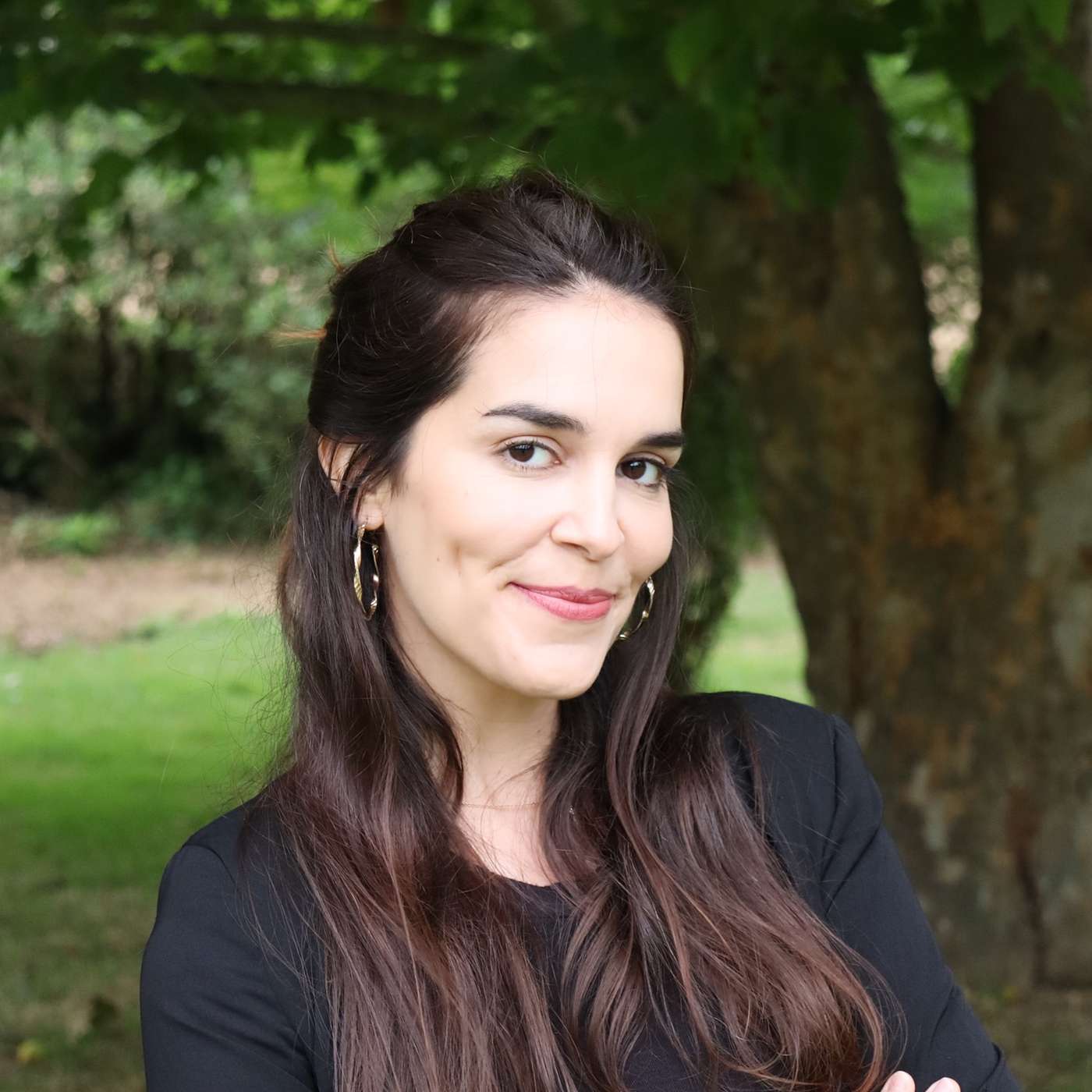 Mia Esmeriz Academy - Learn European Portuguese Online