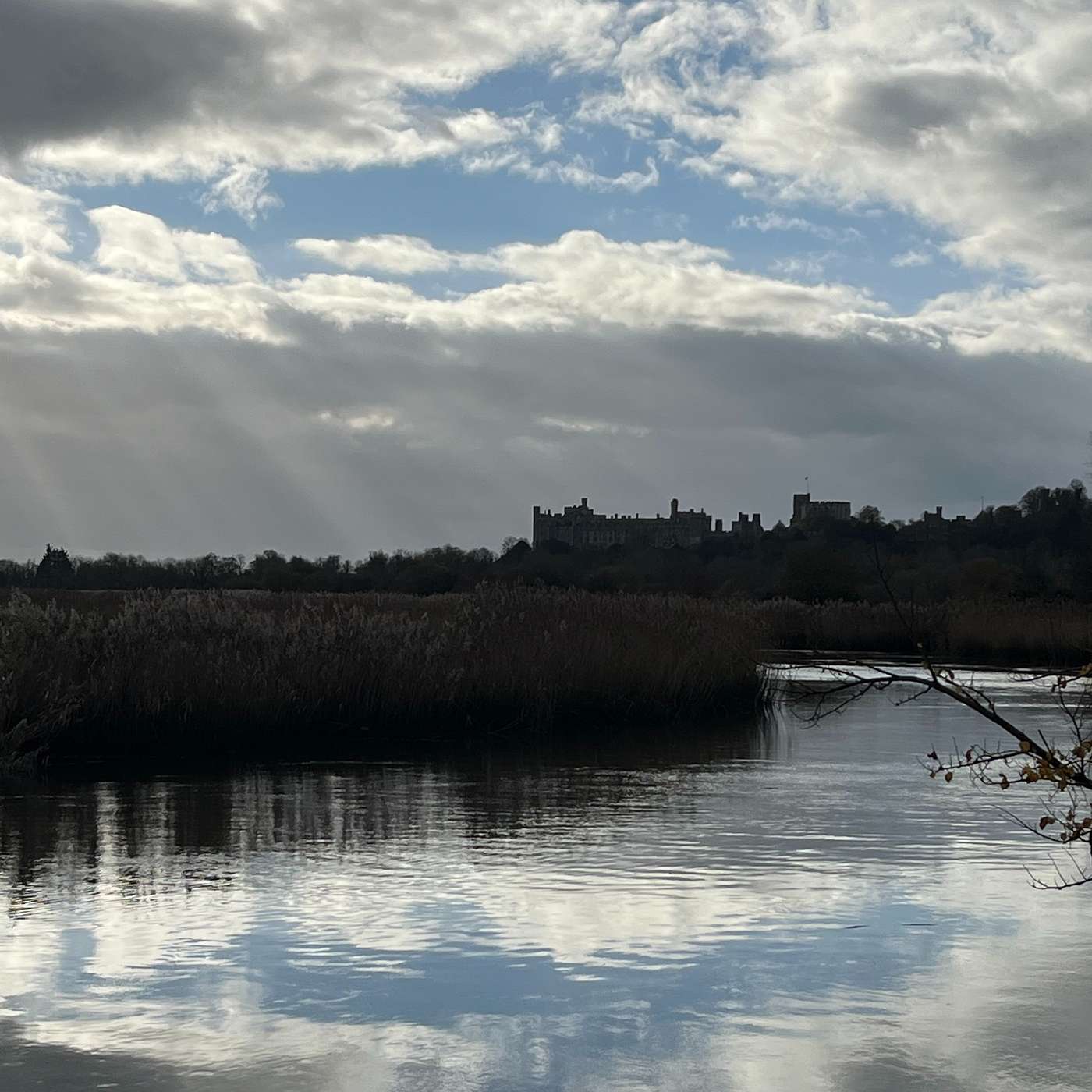 the story pilgrim - Arundel: Castle Walk