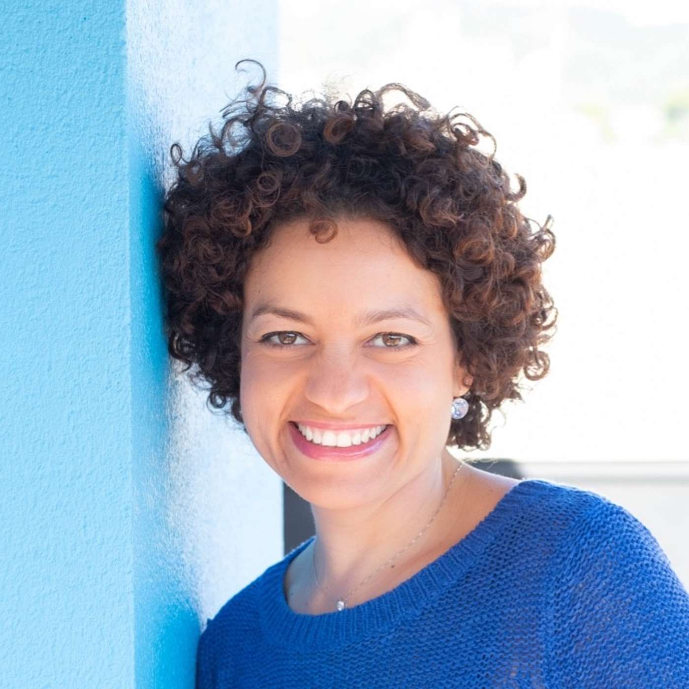From Recruiter to Digital Nomad: Juliana Rabbi’s Journey to a Remote Coaching Business