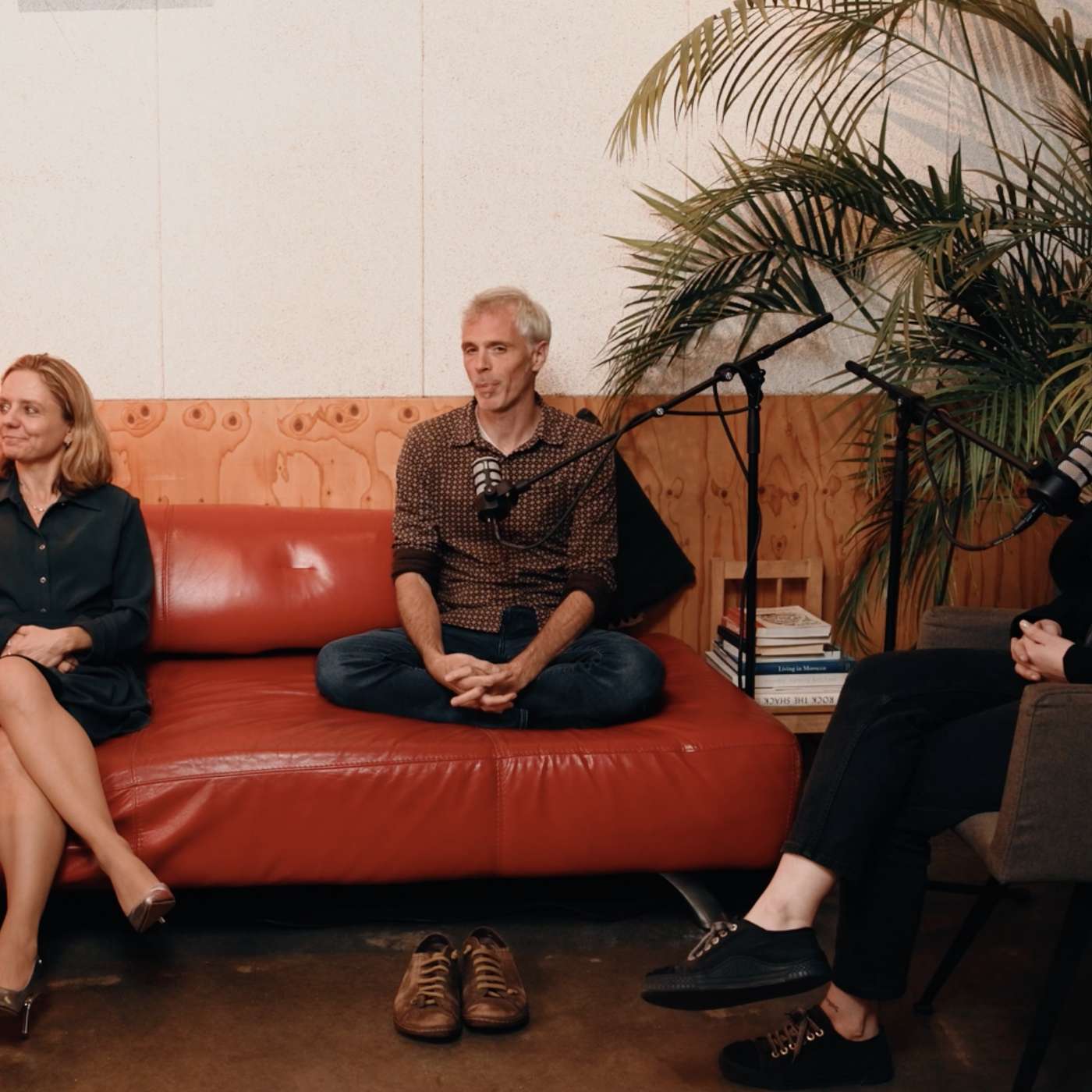 Lange Tafel Sessies: VP Transformatie, Ethisch HR onderzoekster & Expert Sociocratie 3.0 Lange Tafel Sessies: VP Transformatie, Ethisch HR onderzoekster & Expert Sociocratie 3.0