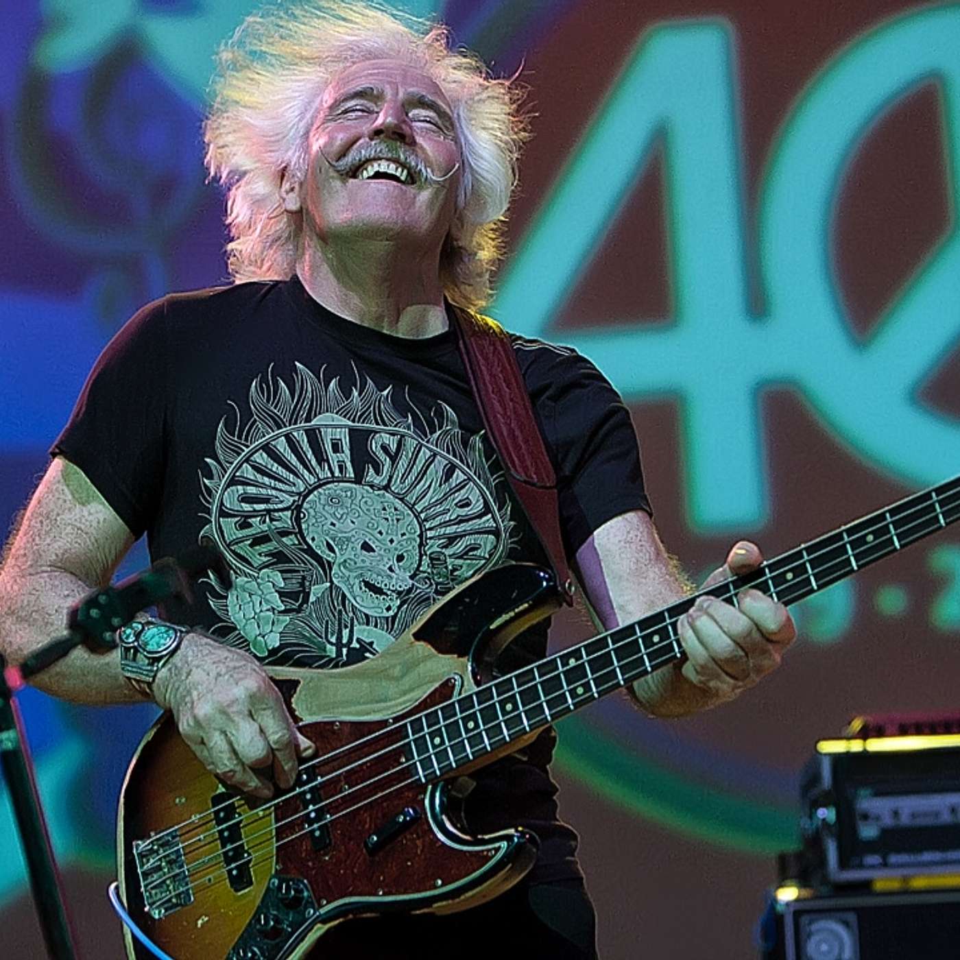 Interview With Bassist Leo Lyons