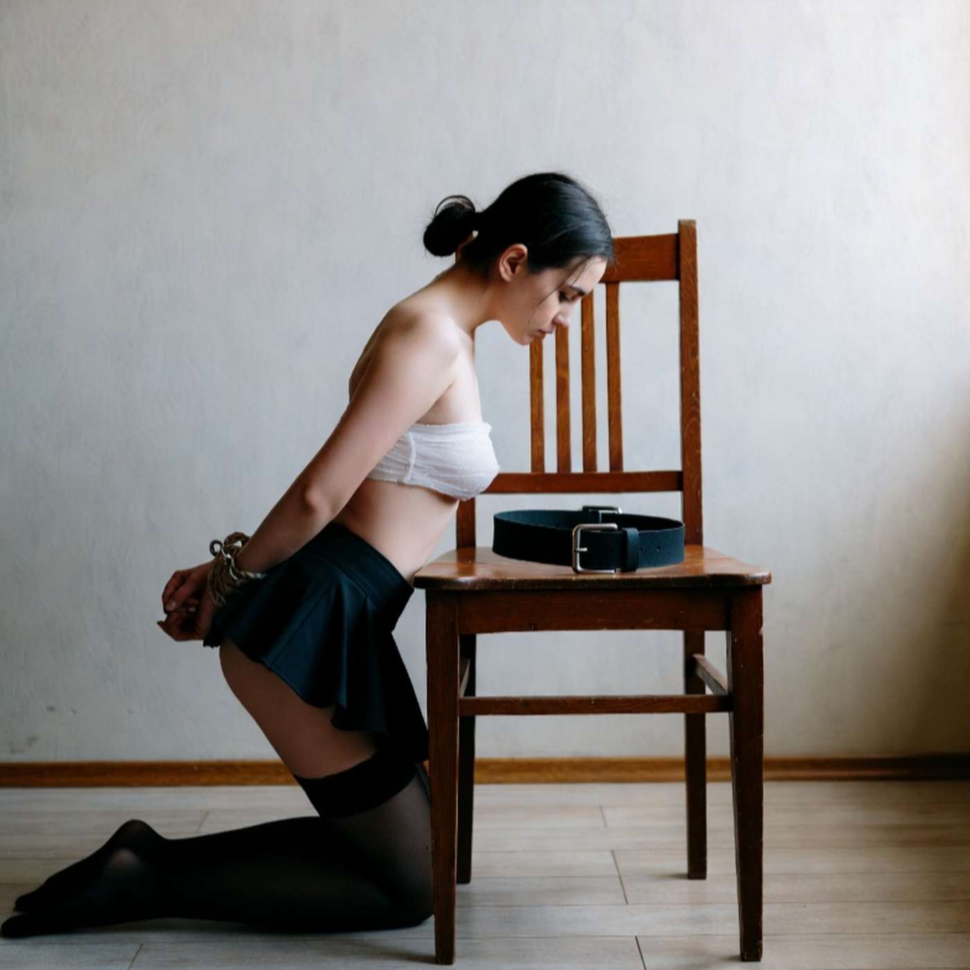 Z pamiętnika Niewolnicy Nocy ▏ Część 3 – Kara za spojrzenie ▏ 18+