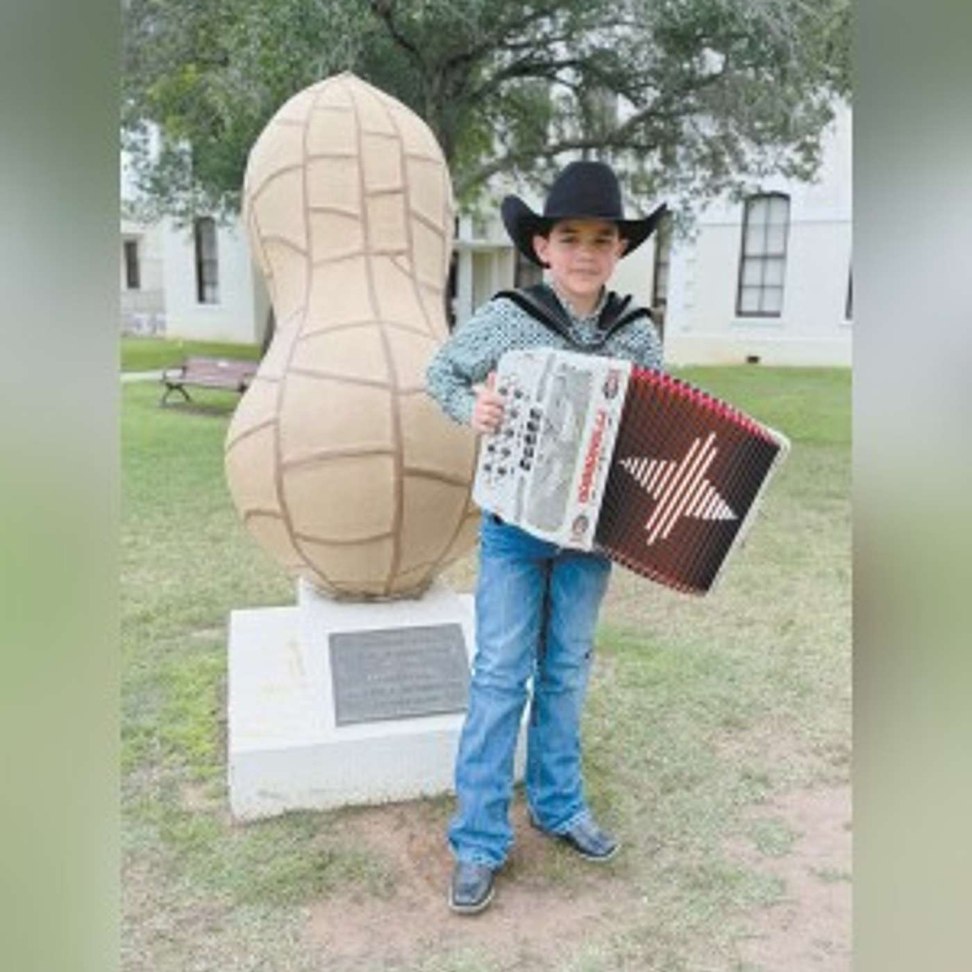 Accordionist Marco Martinez is Big Squeeze finalist episode artwork