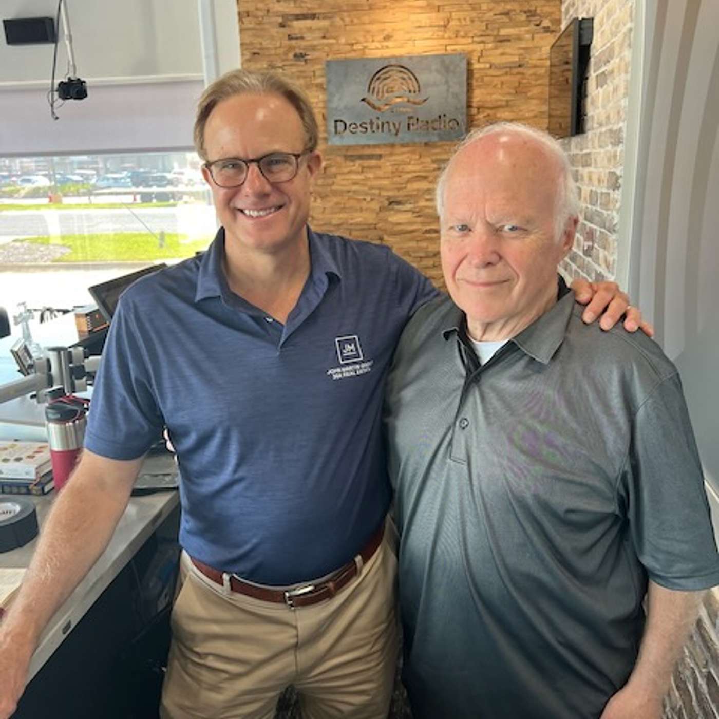 Pastor Gueary Clendening