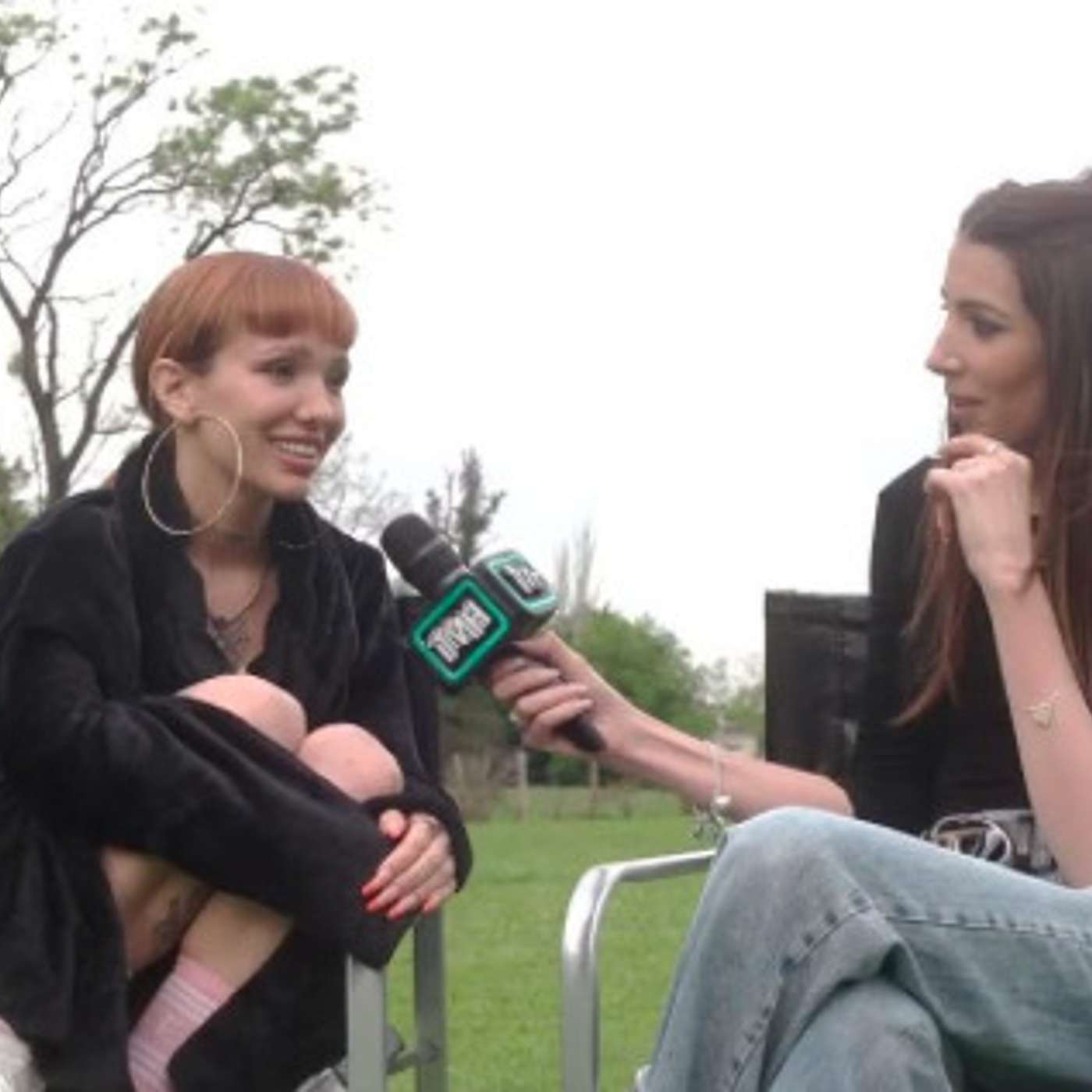 Entrevista a La Joaqui: “Mi hija de 4 es fan de Peso Pluma y la de 7 de TINI y Emilia” episode artwork