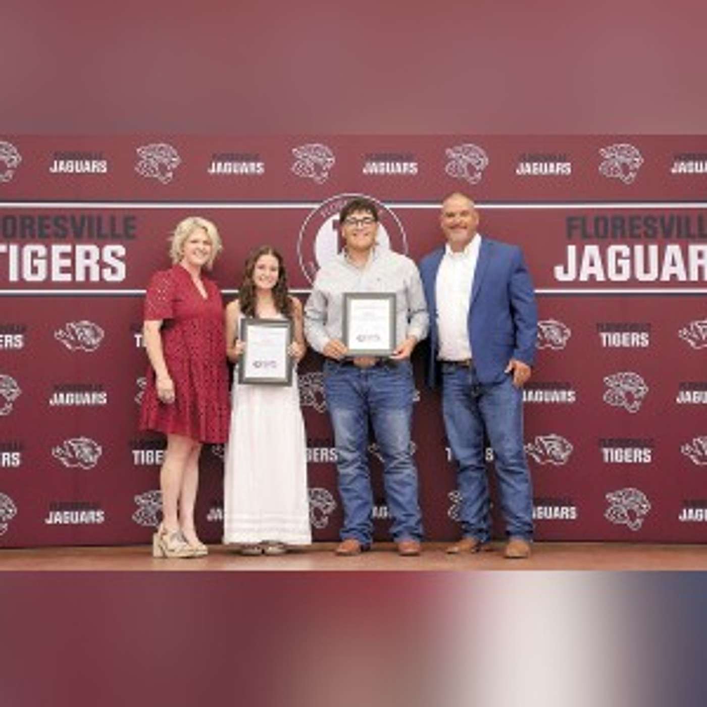 Floresville holds sports banquet episode artwork
