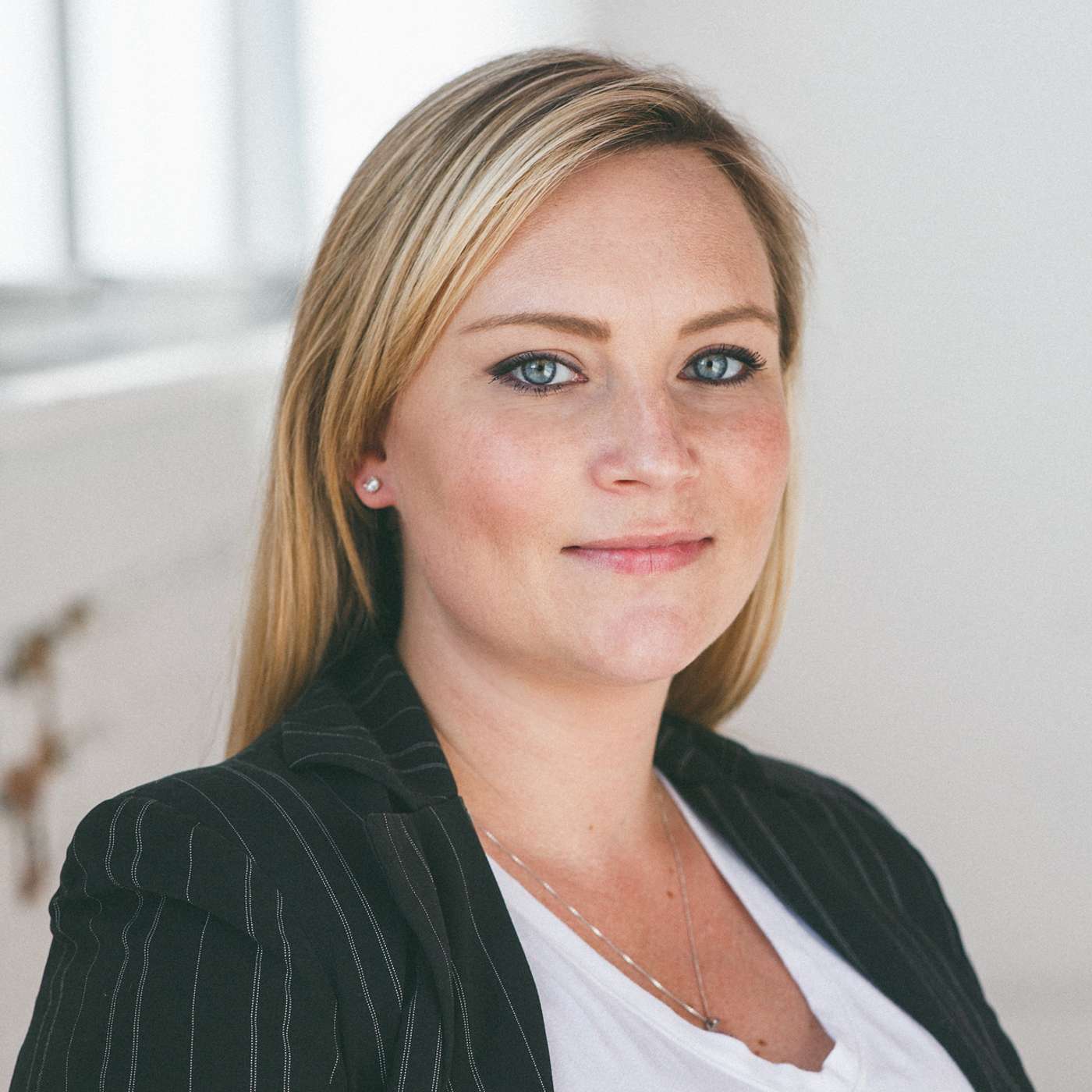 Recovering from Lies, with Jennifer Cave