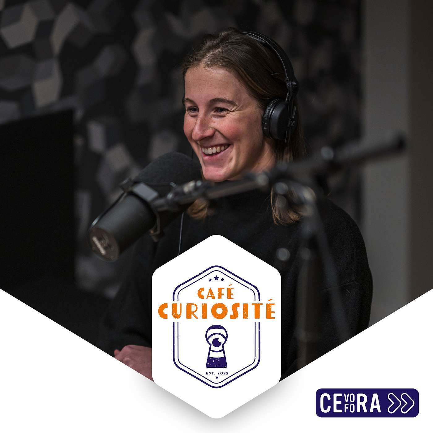 Podcasts by Cevora - Het Café Curiosité van Kaat Van Doren (ML6)