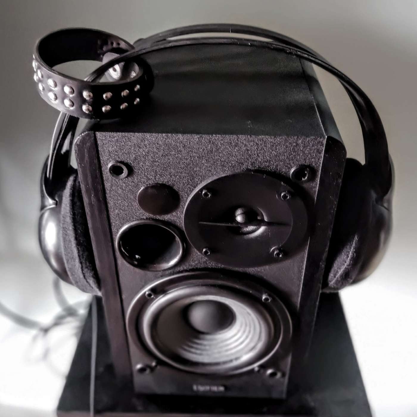 FUEGO NEGRO Metal en 30' cover art