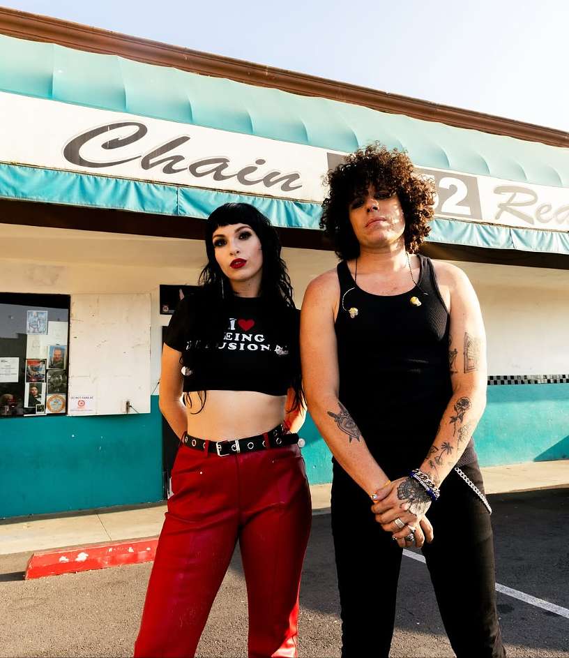 rosecoloredworld: Addison and Rae