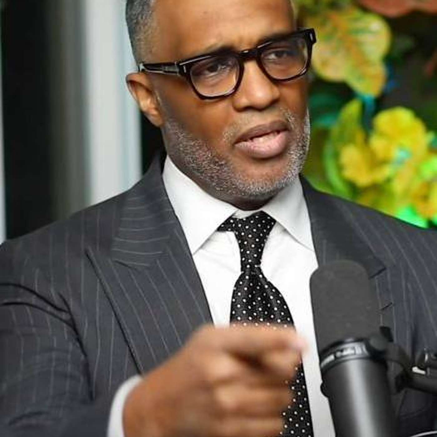 Kevin Samuels Doesn't Understand This "Left Over" Woman {Reaction} | Helios Blog 975