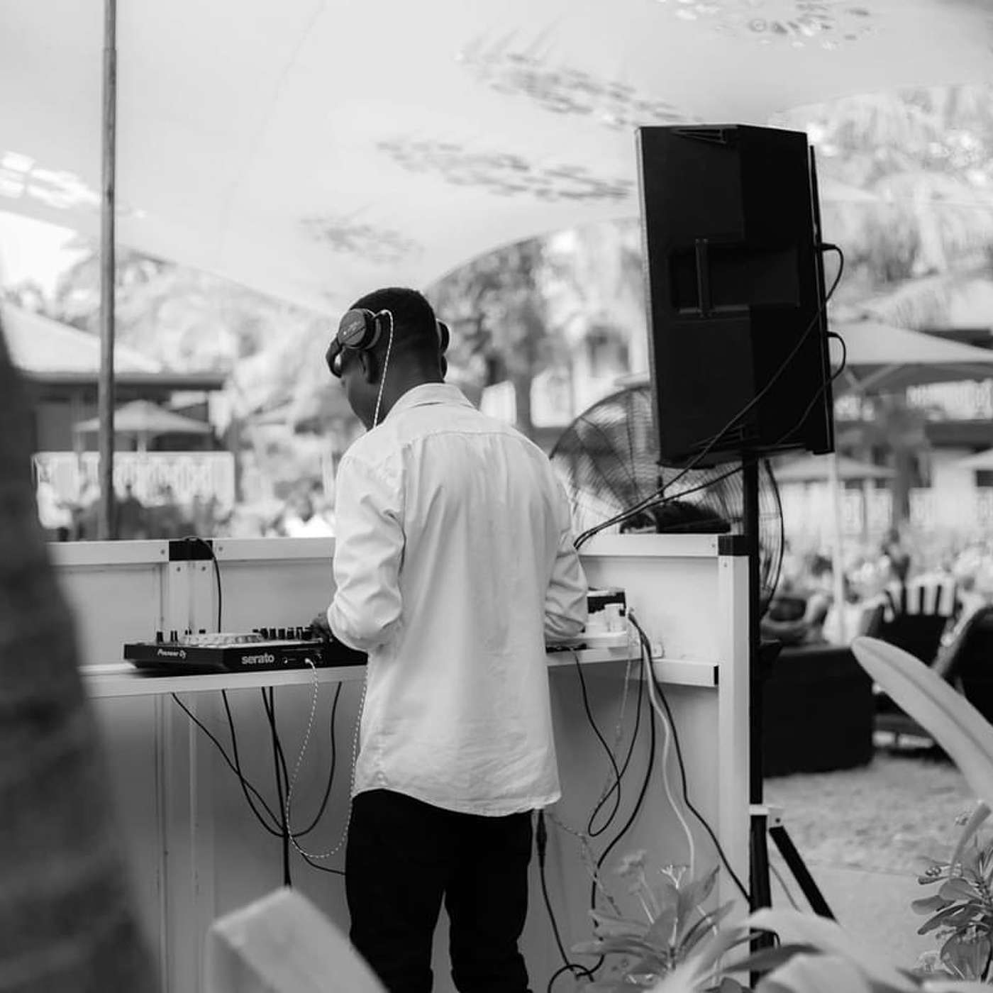 DJ COFFEE
