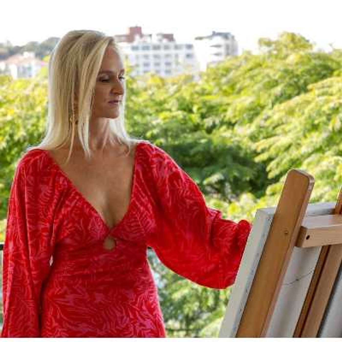 Healing Through Art: Elizabeth Jane's Journey from Heartbreak to Empowerment