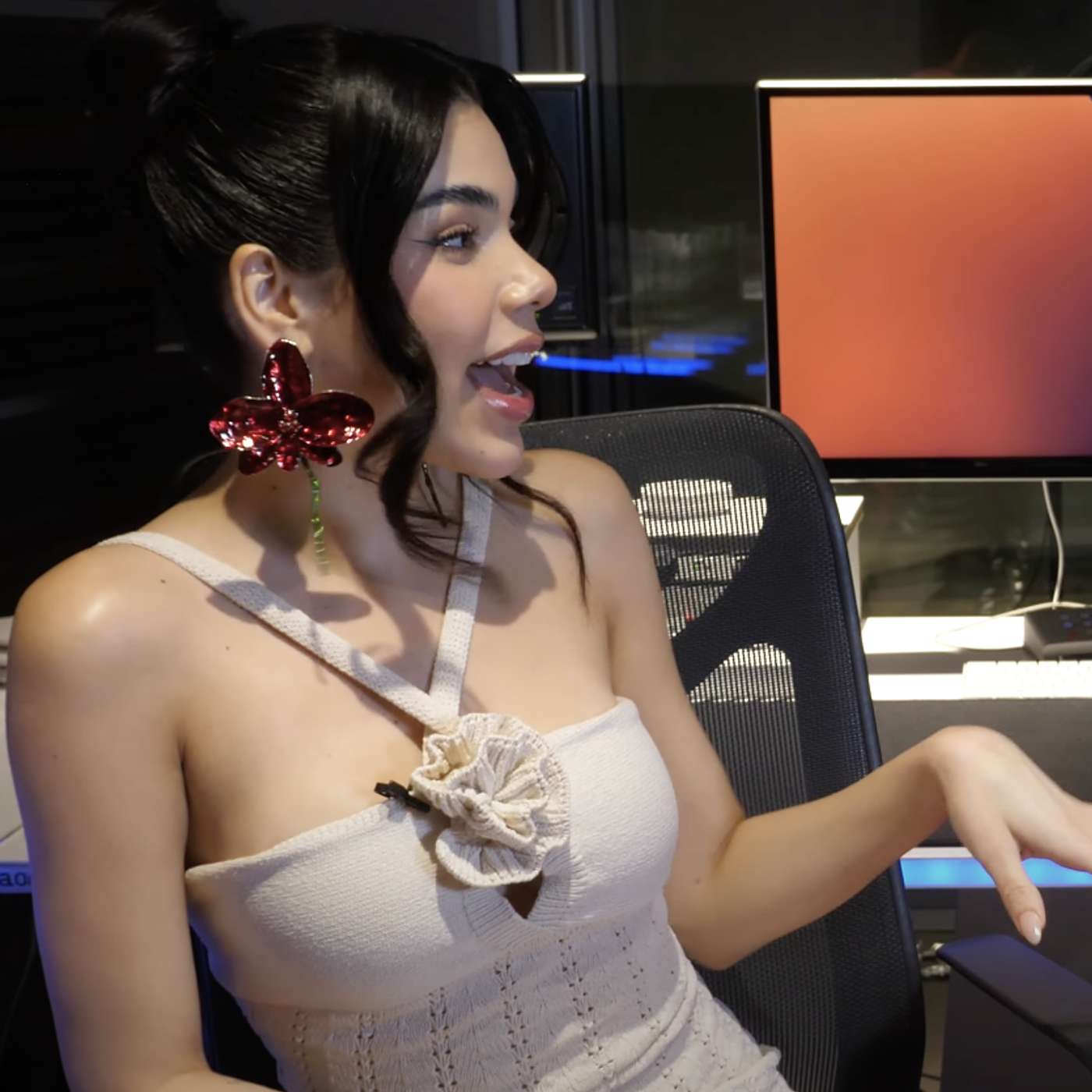 Entrevista a Kenia Os: "Me encantaría hacer algo con BLACKPINK, RosalÍa y Sabrina Carpenter" episode artwork