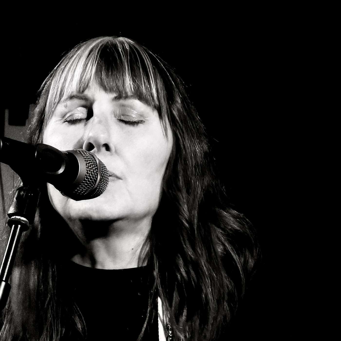 Creageivity 39 - with Musician and Artist Maia Eden episode artwork