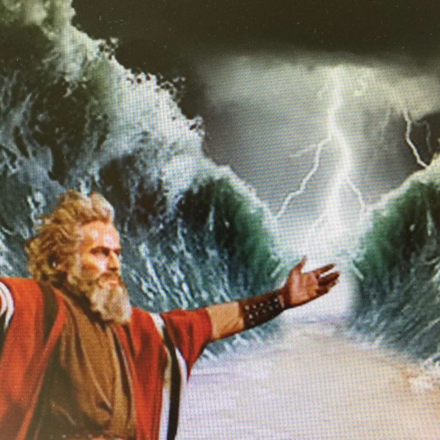 Episode 2066 - We all split seas!