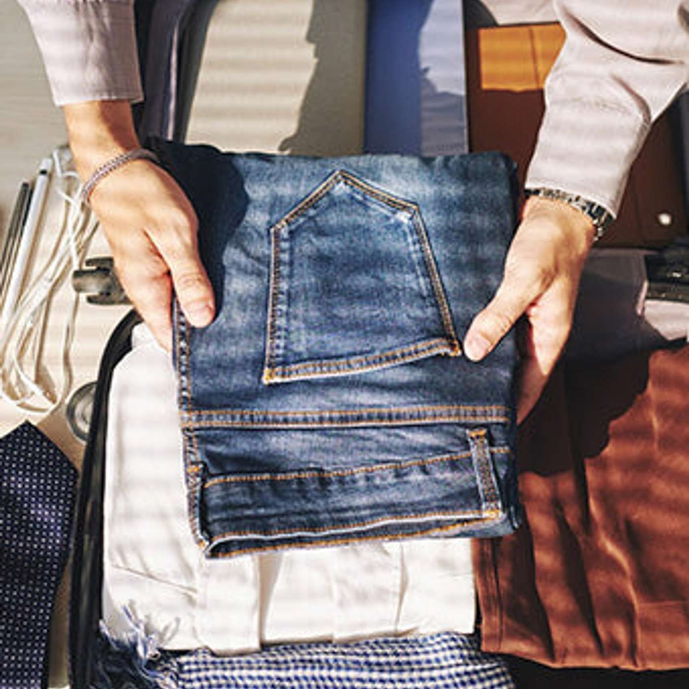 How to Pack for Your Business Trip - A Man's Guide episode artwork