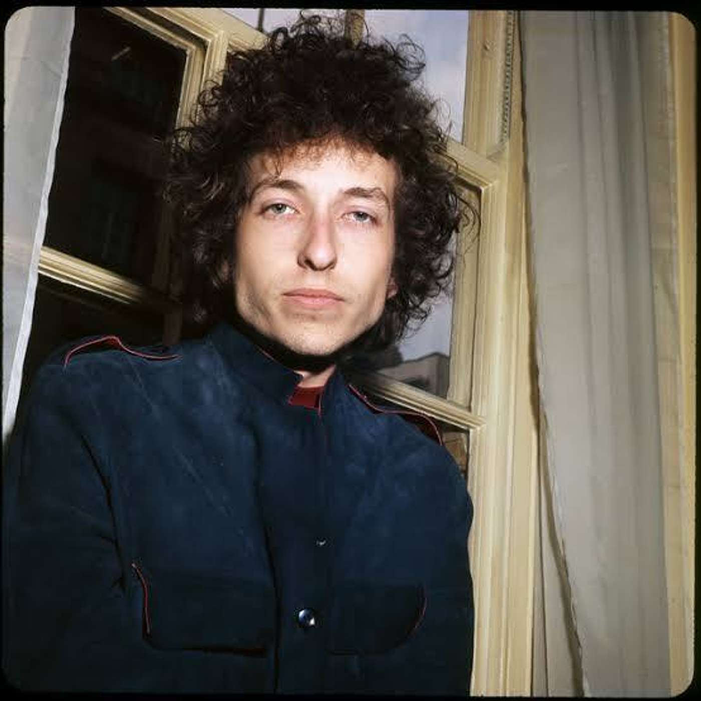 THE SPLENDID BOHEMIANS, LIVE FROM THE STARLIGHT LOUNGE IN THE HOTEL BOHEMIA PRESENT AN 84TH BIRTHDAY TRIBUTE TO BOB DYLAN: SOME OF HIS ALL-TIME BEST COVERS. ENJOY!!