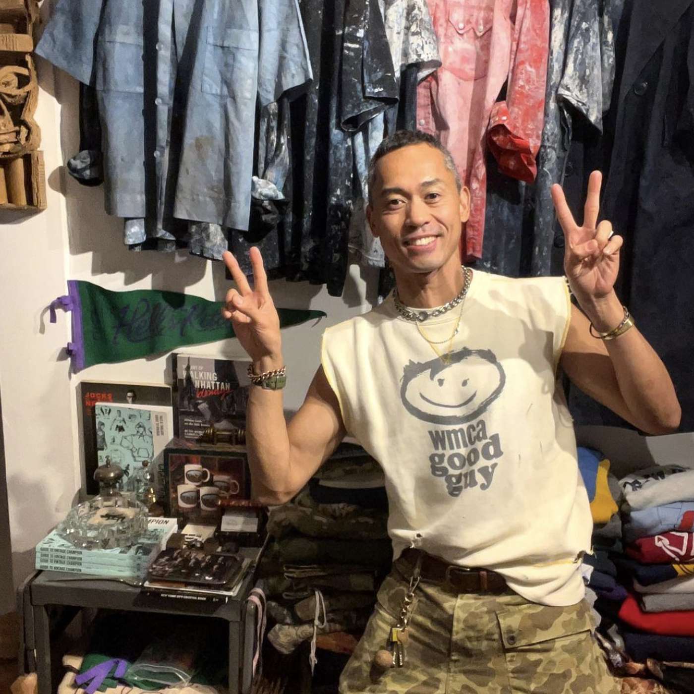 VINTAGE CLOTHING N\' STUFF W/ DREW HEIFETZ