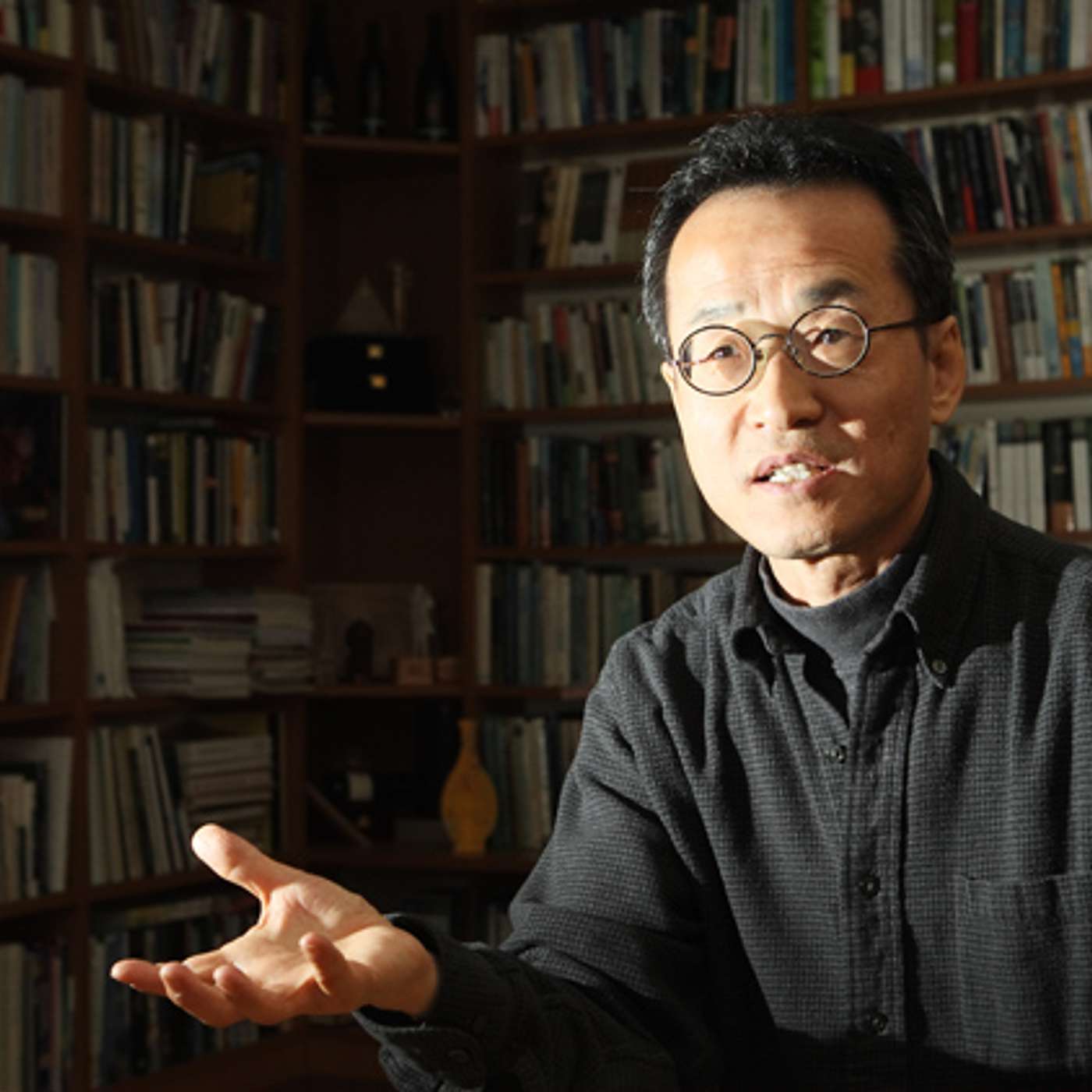 An Interview about animal behavior with Dr. Jae Chun Choe, the South Korean Scientist with the Mind of a Poet episode artwork